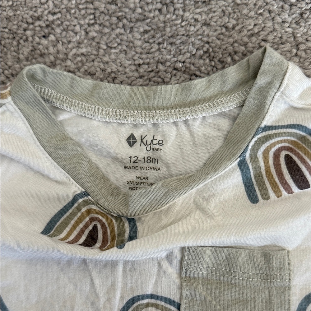 Kyte BABY Aloe Rainbow Pocket Tee and Leggings - Picture 2 of 3